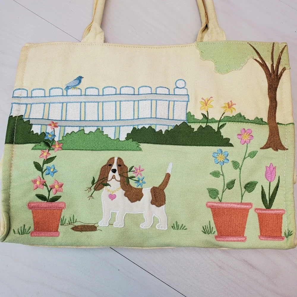 Canvas Tote Bag Embroidered Dog‎ Garden Scene Yellow Handles Snap Closure